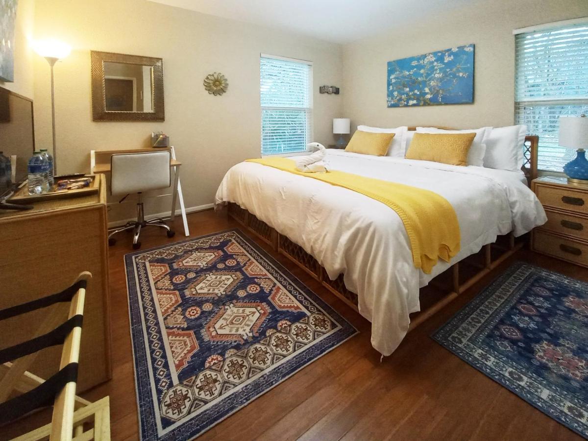 King Bed In Relaxing Oasis, With Free Snack/Wi-Fi/Parking Apartment San Marcos Exterior photo